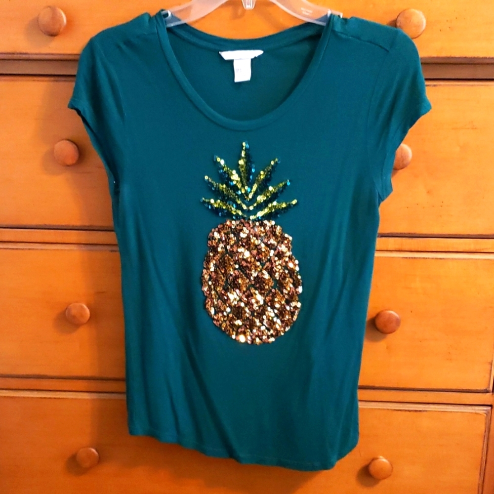 3 for $30 Tops! H&M Green Sequin Pineapple Short Sleeve T-shirt Size Small